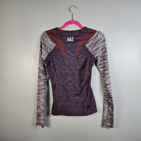 Abercrombie & Fitch Women’s Small Long Sleeve Top Workout Athletic Gorpcore - Picture 2 of 5